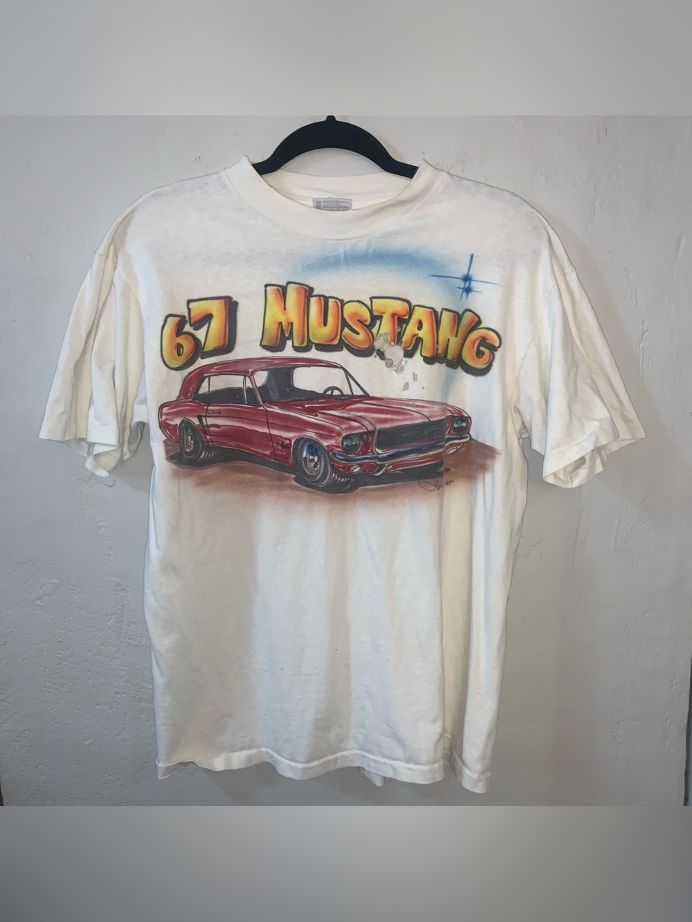 Vintage T-Shirt Single Stitch Hanes BEEFY Tee L THRASHED HOLES DESTROYED Mustang